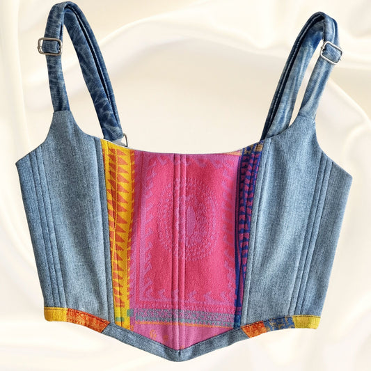 korset s regyuliruemi prezramki ot dankov plat, s centralen etno panel v rozovo, zhulto i sinio