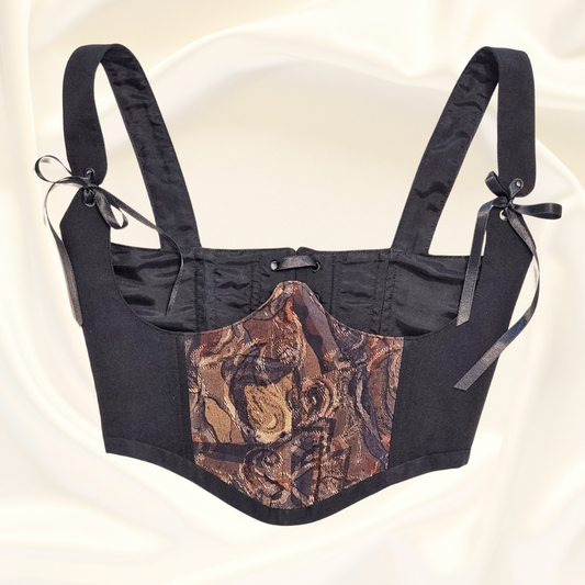 korset pod busta gledka otpred ruchno izraboten ot retro elek i recikliran cheren pamuk s cherni sateneni pandelki i nikelirani  metalni kapsi