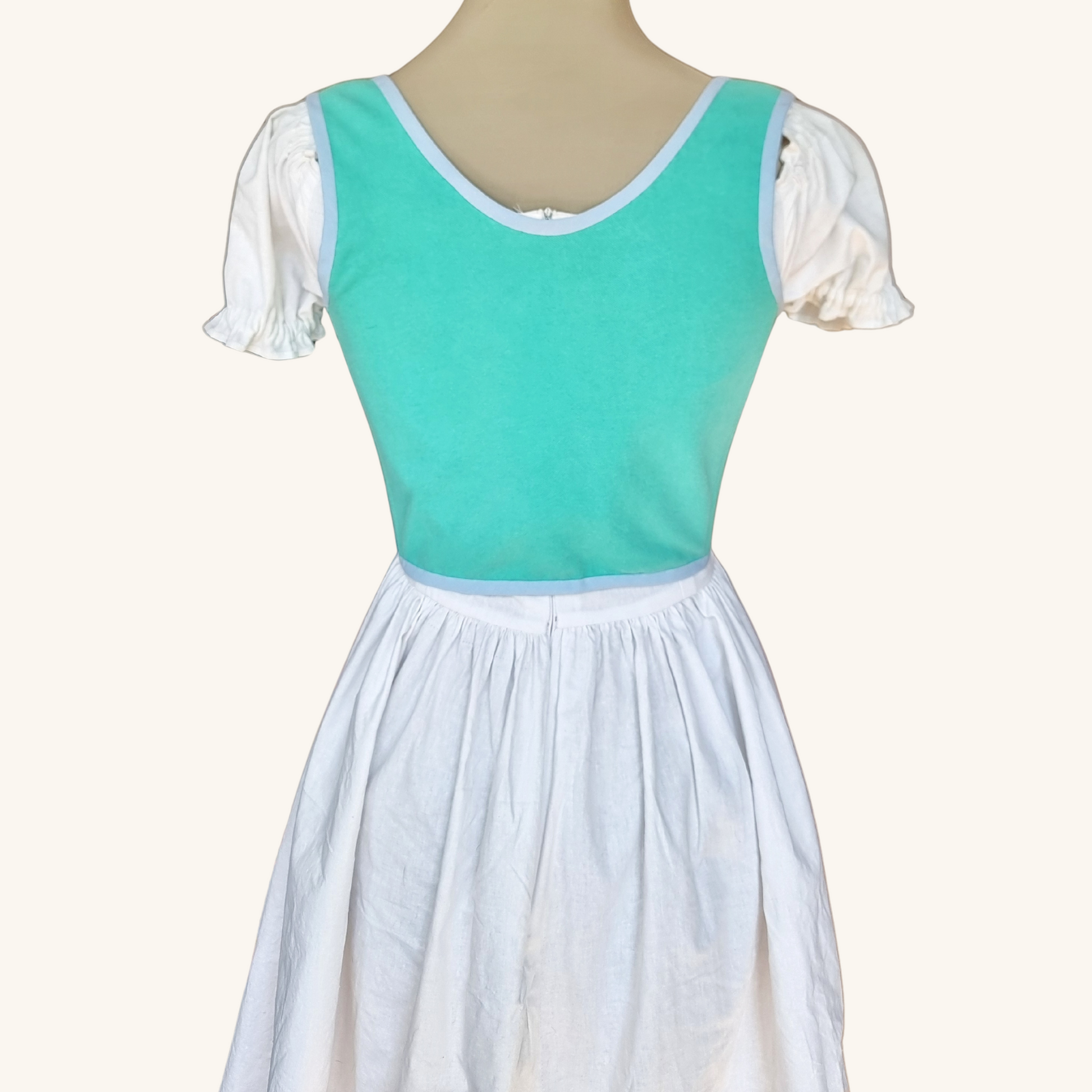 korset gledka otzad siniozelen ruchno izraboten na maneken s bqla roklq